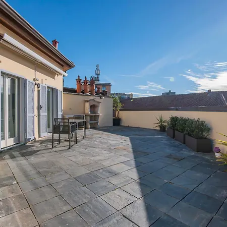 Charming With Private Terrace Darsena Area