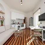 Charming With Private Terrace Darsena Area Apartamento