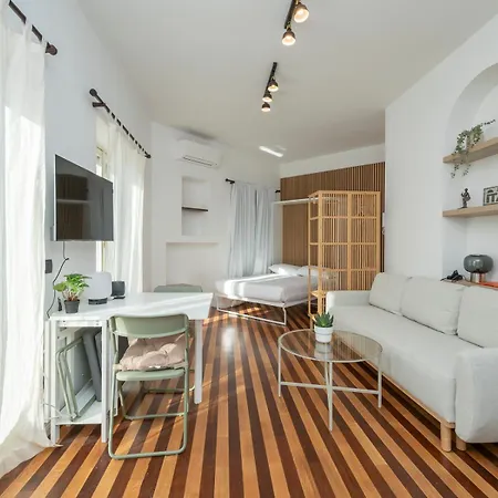 Charming With Private Terrace Darsena Area * Milano